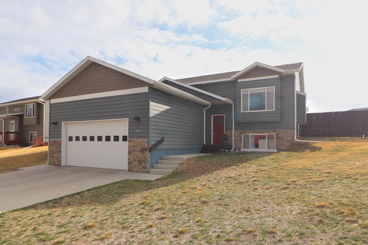 834 Haakon Street - Photo 1