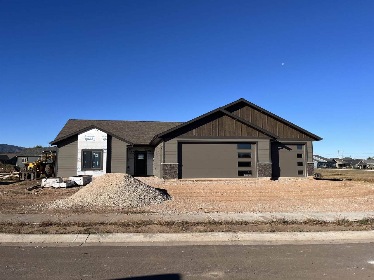3927 Powder River Ave - Photo 1