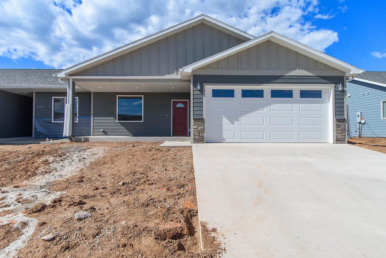 2212 Quartzite Drive - Photo 1