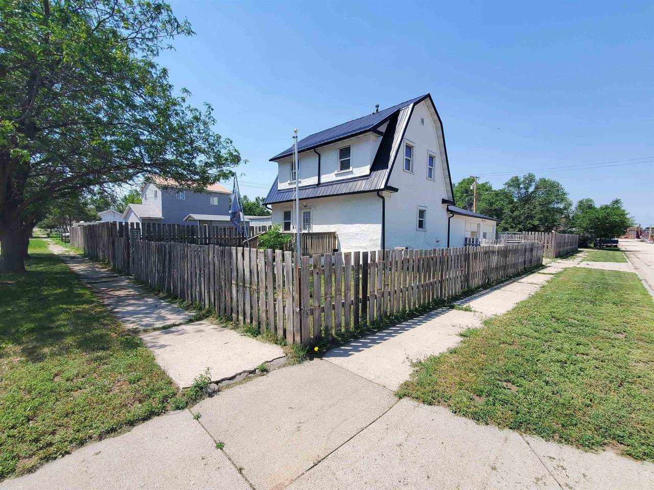 400 5th Avenue - Photo 1