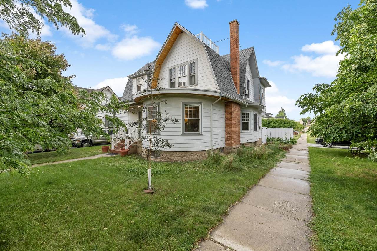 1016 West Boulevard - Photo 1