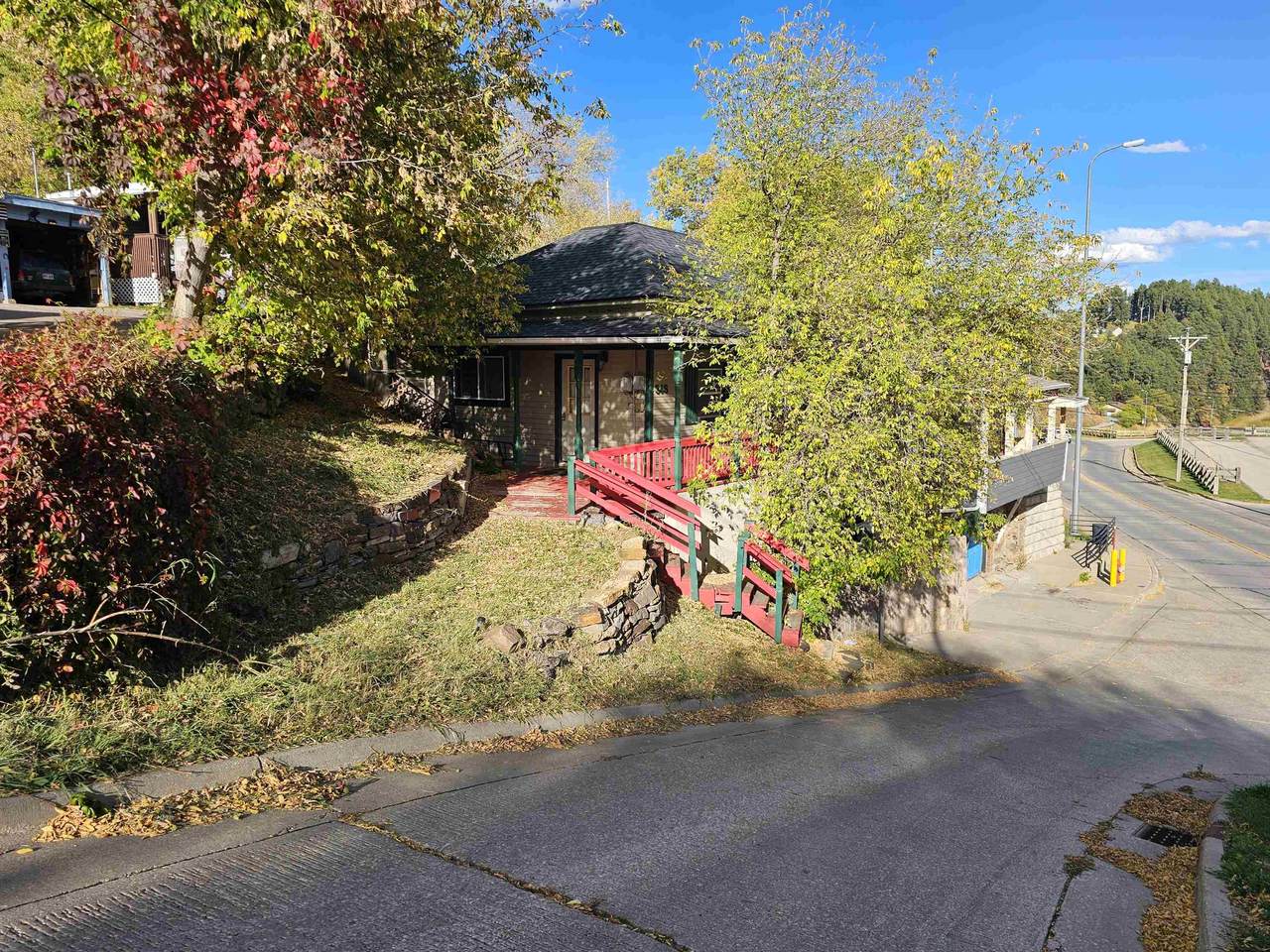 348 White Street - Photo 1