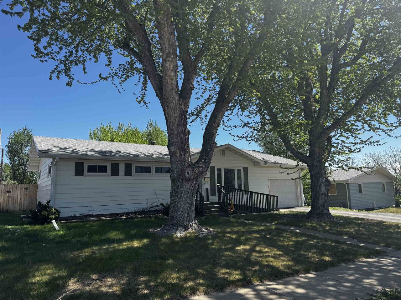 1109 Walworth Street - Photo 1