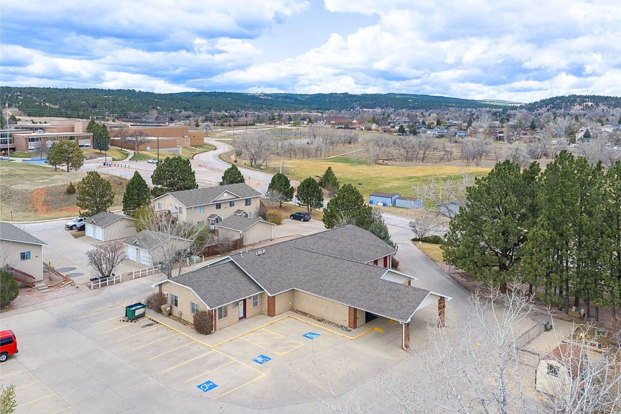 4021 Range Rd - Photo 1