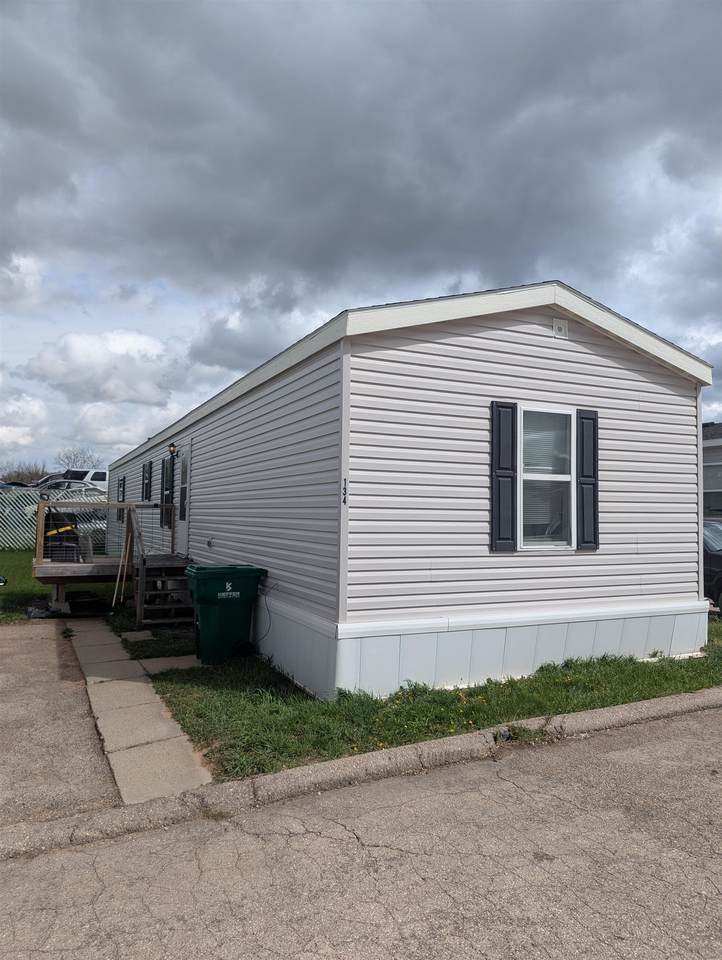 134 Valley Drive - Photo 1