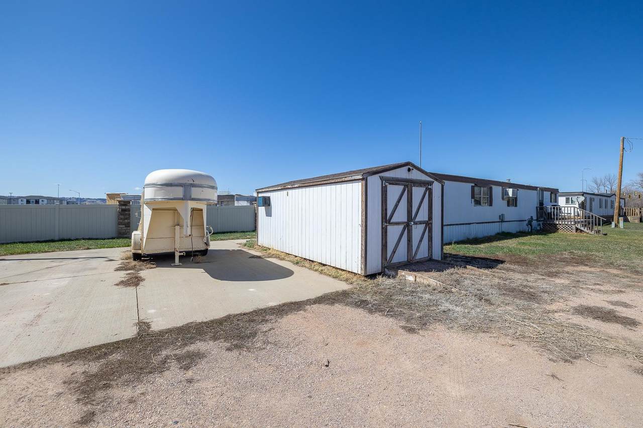 2540 Pioneer Drive - Photo 1