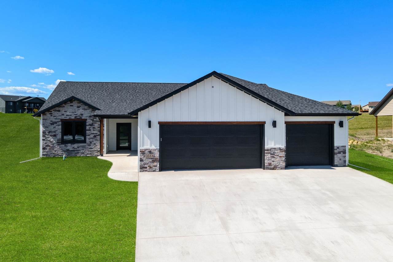 3333 Ping Drive - Photo 1