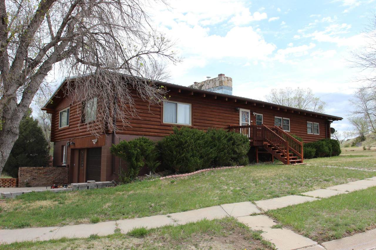 1004 F Street - Photo 1