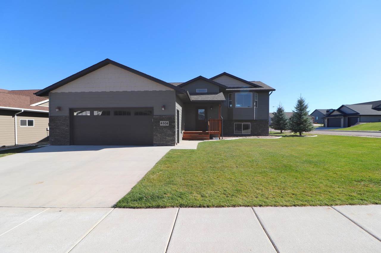 4504 Lahinch Street - Photo 1