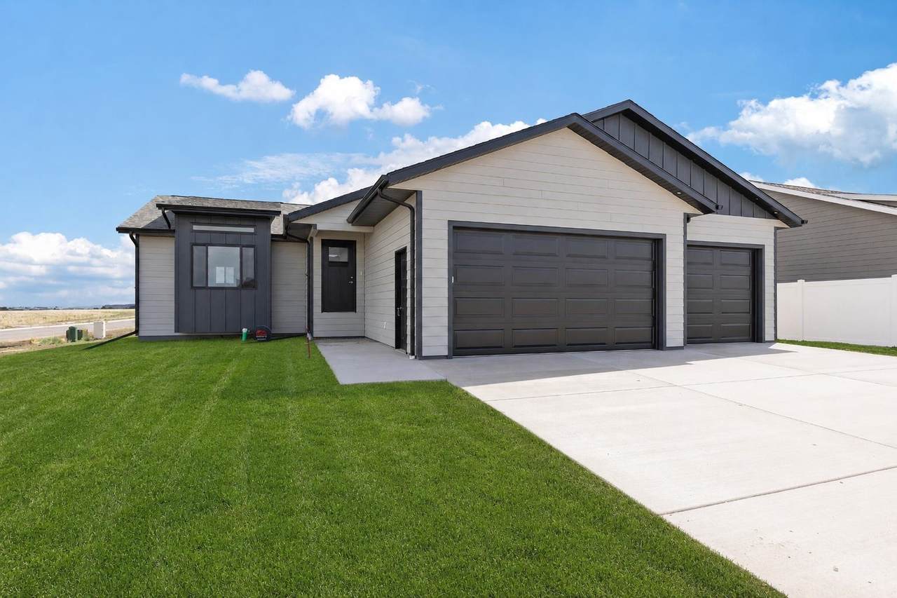 1103 Cobalt Drive - Photo 1