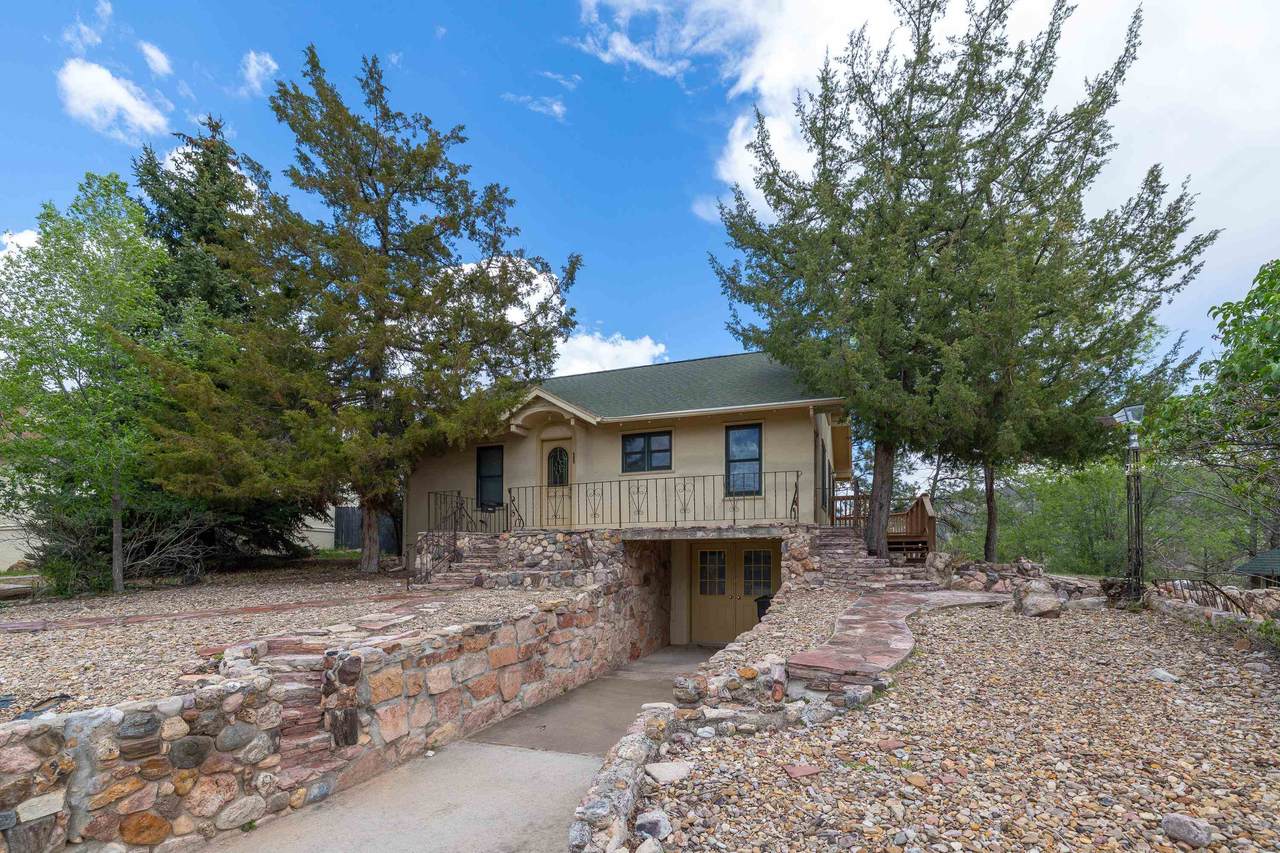 309 Dakota Street - Photo 1