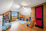 640 University Street - Photo 19