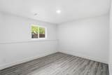 611 Railroad Avenue - Photo 37