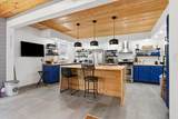 714 Houston Avenue - Photo 2
