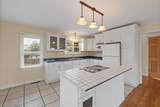 309 Dakota Street - Photo 10