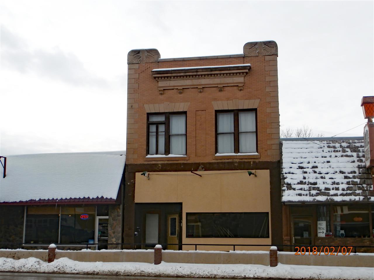 612 5th Ave - Photo 1