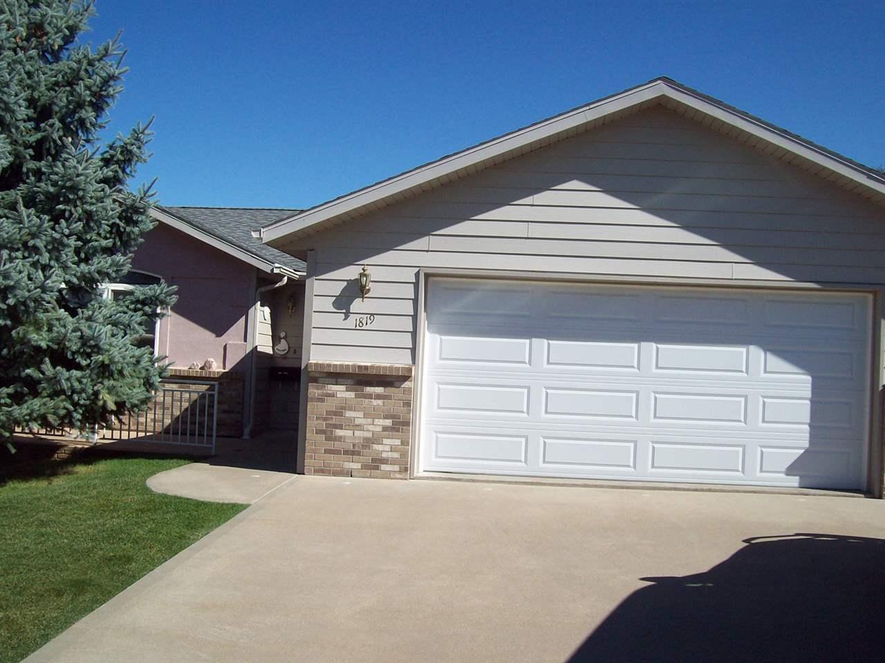 1819 Windmill Drive Drive - Photo 1