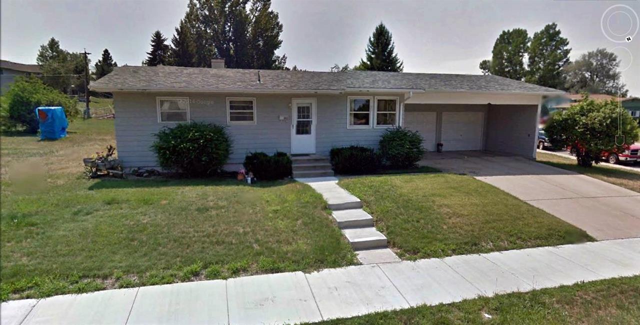 800 Stanley St - Photo 1