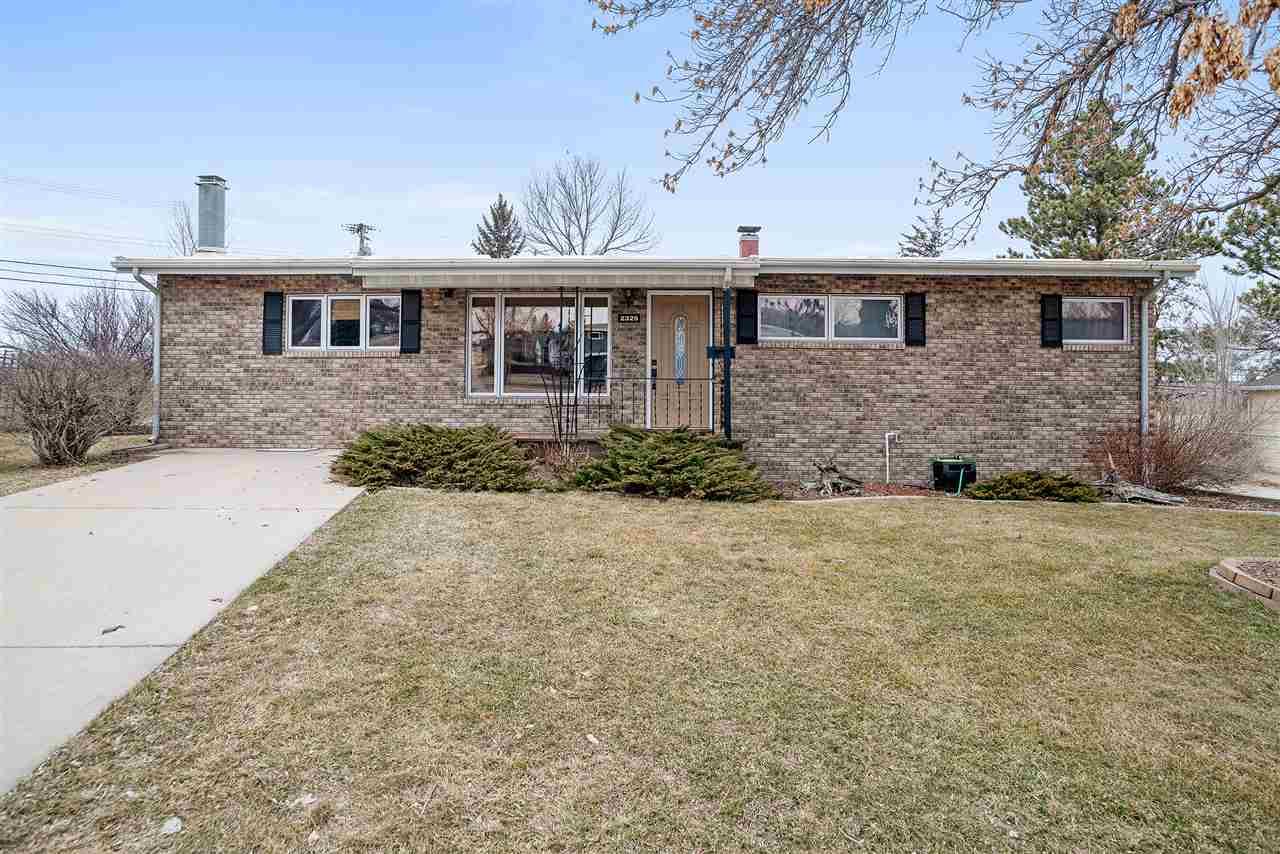 2325 Cameron Dr. - Photo 1