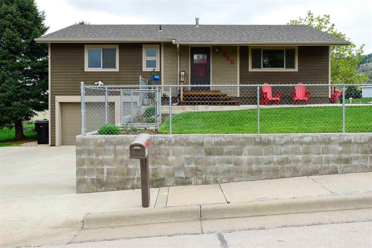 828 Grant Street - Photo 1