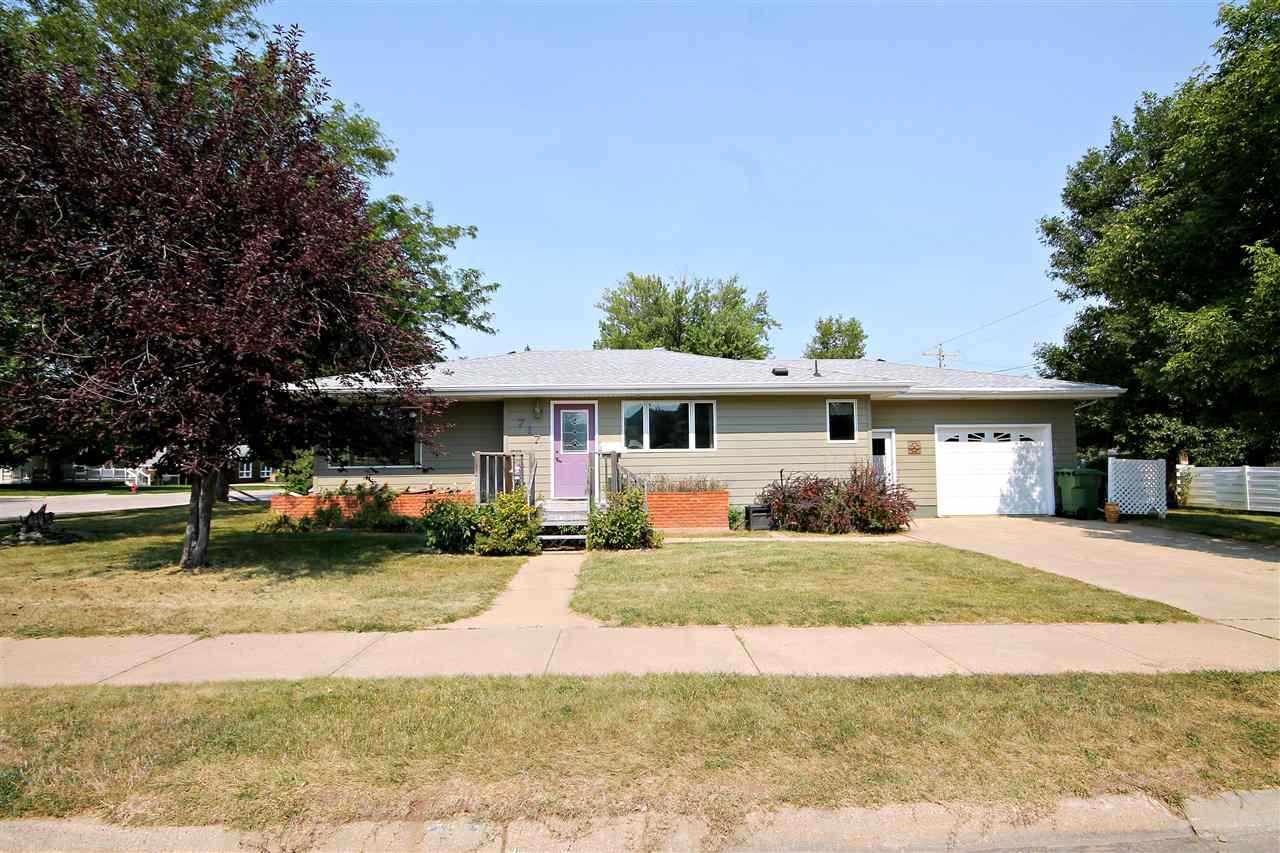717 Glover Street - Photo 1