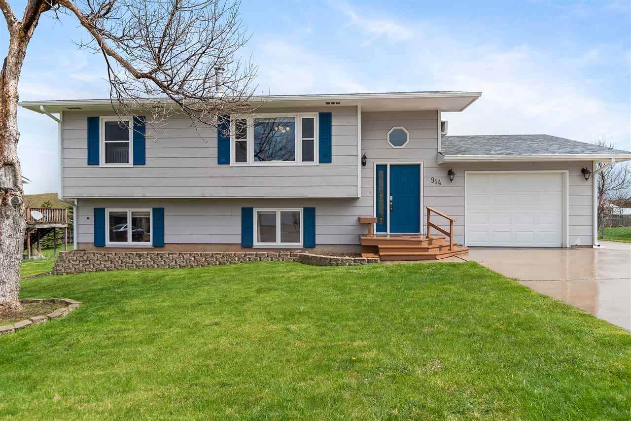 914 31st Street - Photo 1
