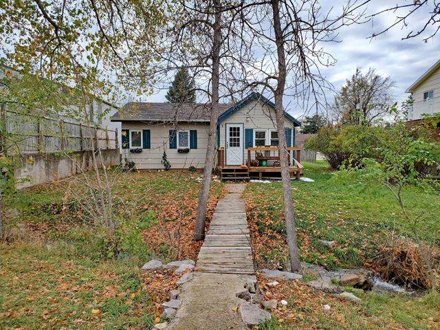 731 Ames Avenue - Photo 1