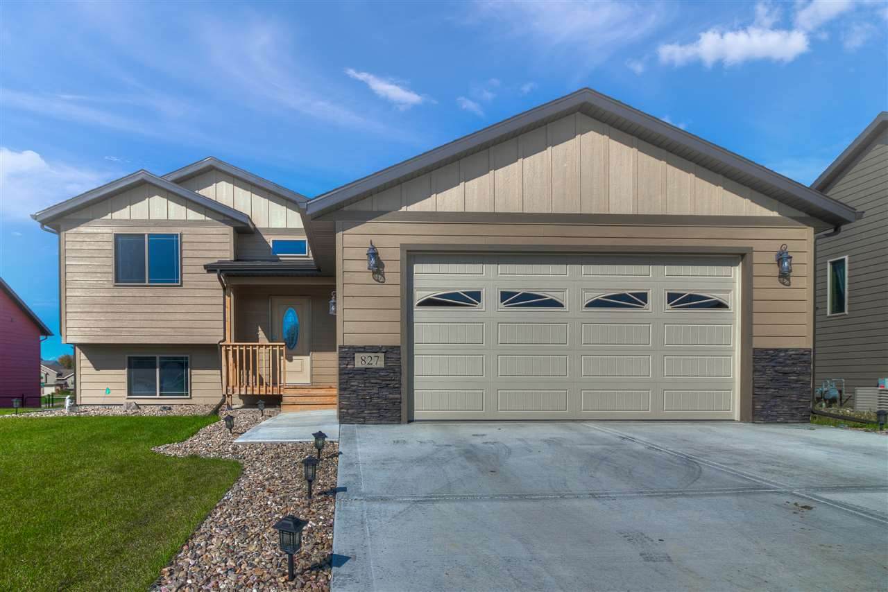 827 Haakon Street - Photo 1