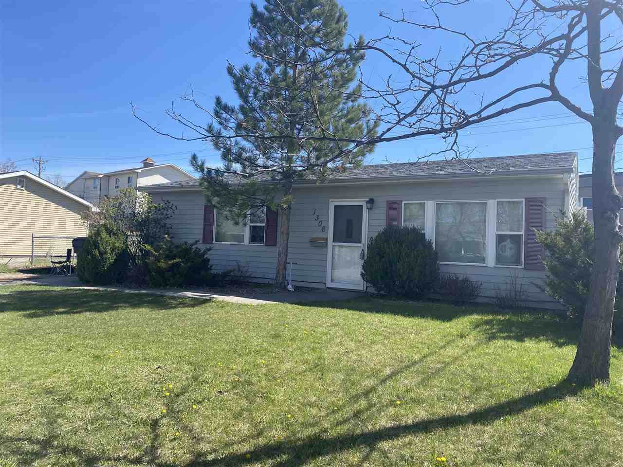 1306 Racine Street - Photo 1