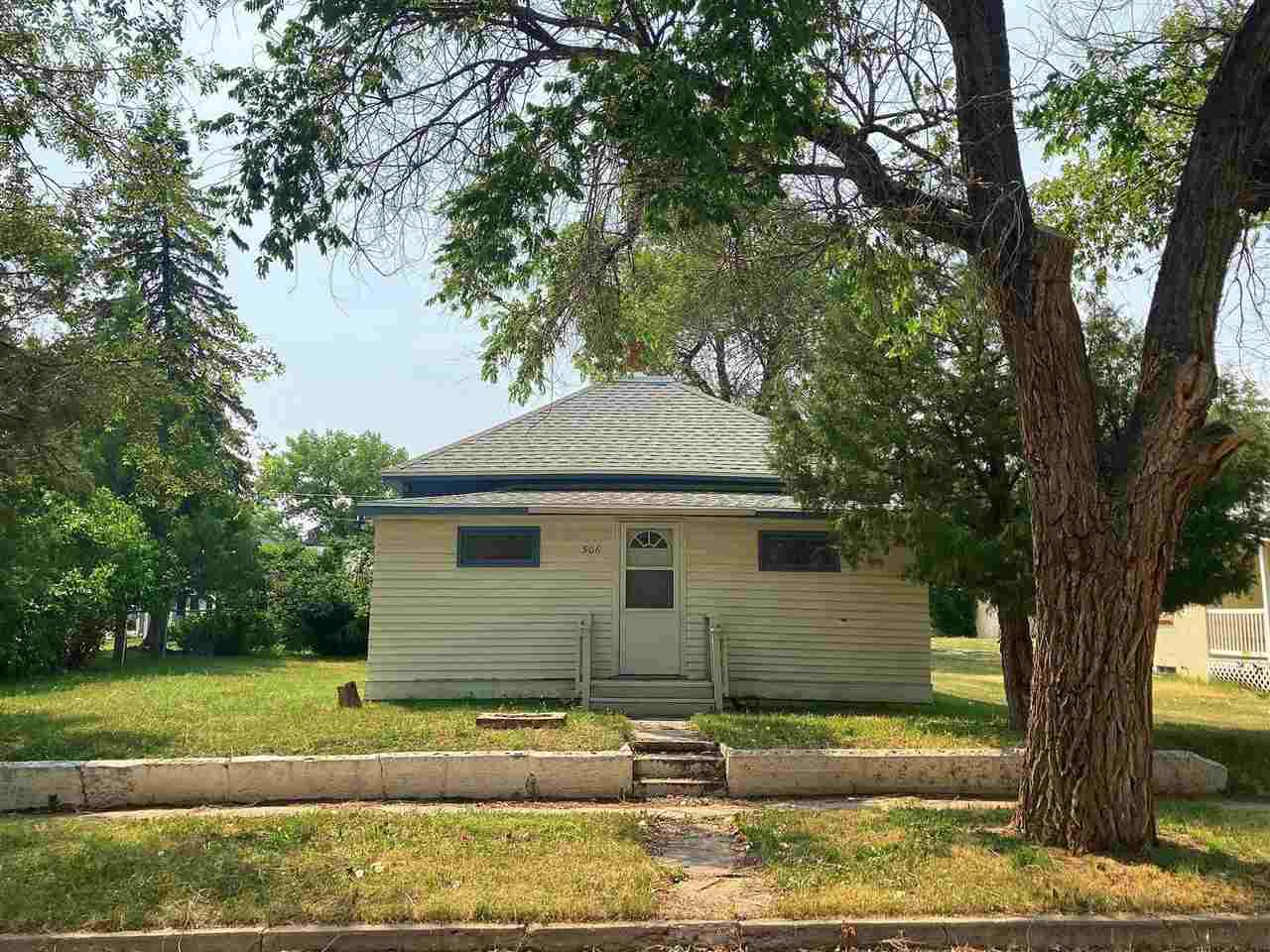 506 4th Avenue - Photo 1