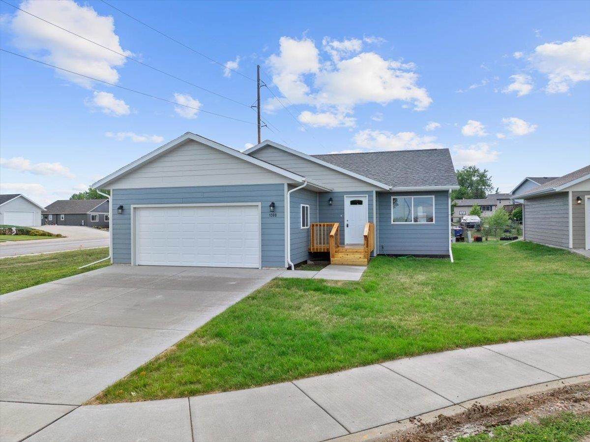 1308 Hilltop Circle - Photo 1