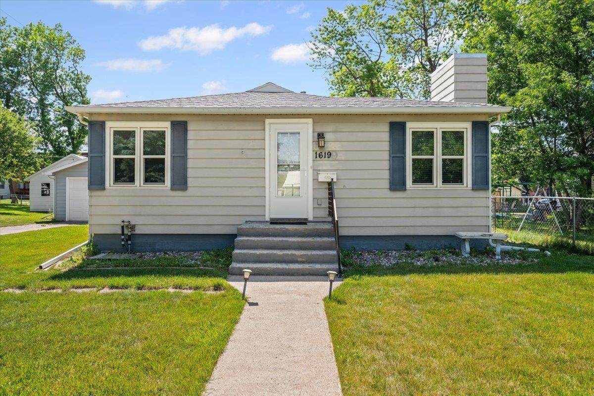 1619 Davenport Street - Photo 1
