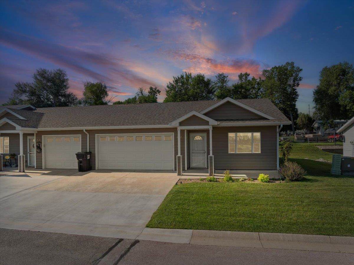 1217 Silverbrook Lane - Photo 1
