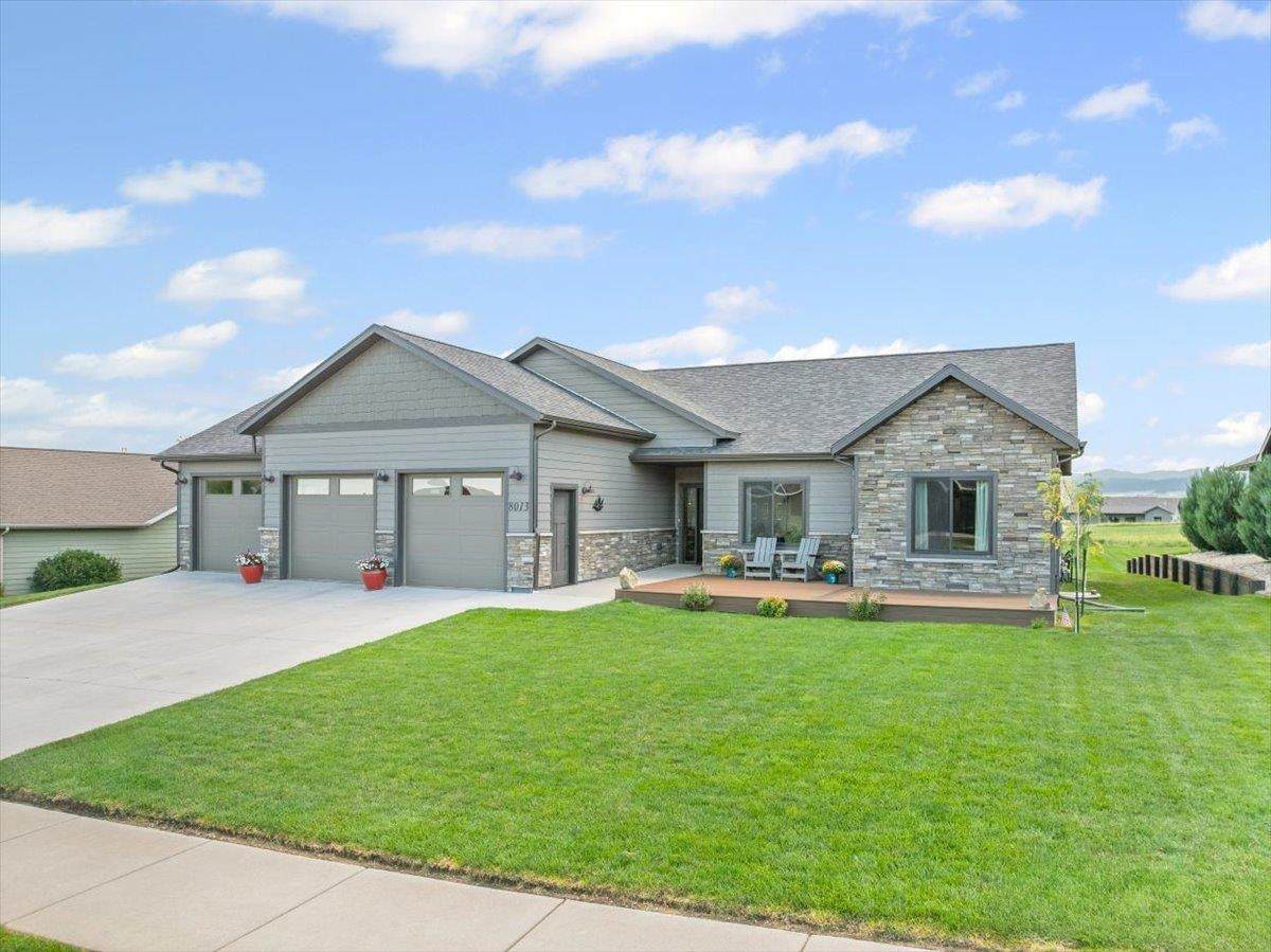 8013 Brooks Loop - Photo 1