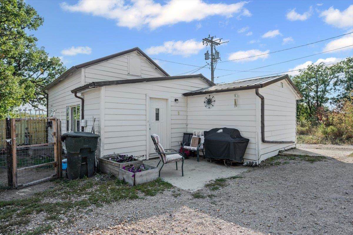 206 6th Avenue - Photo 1