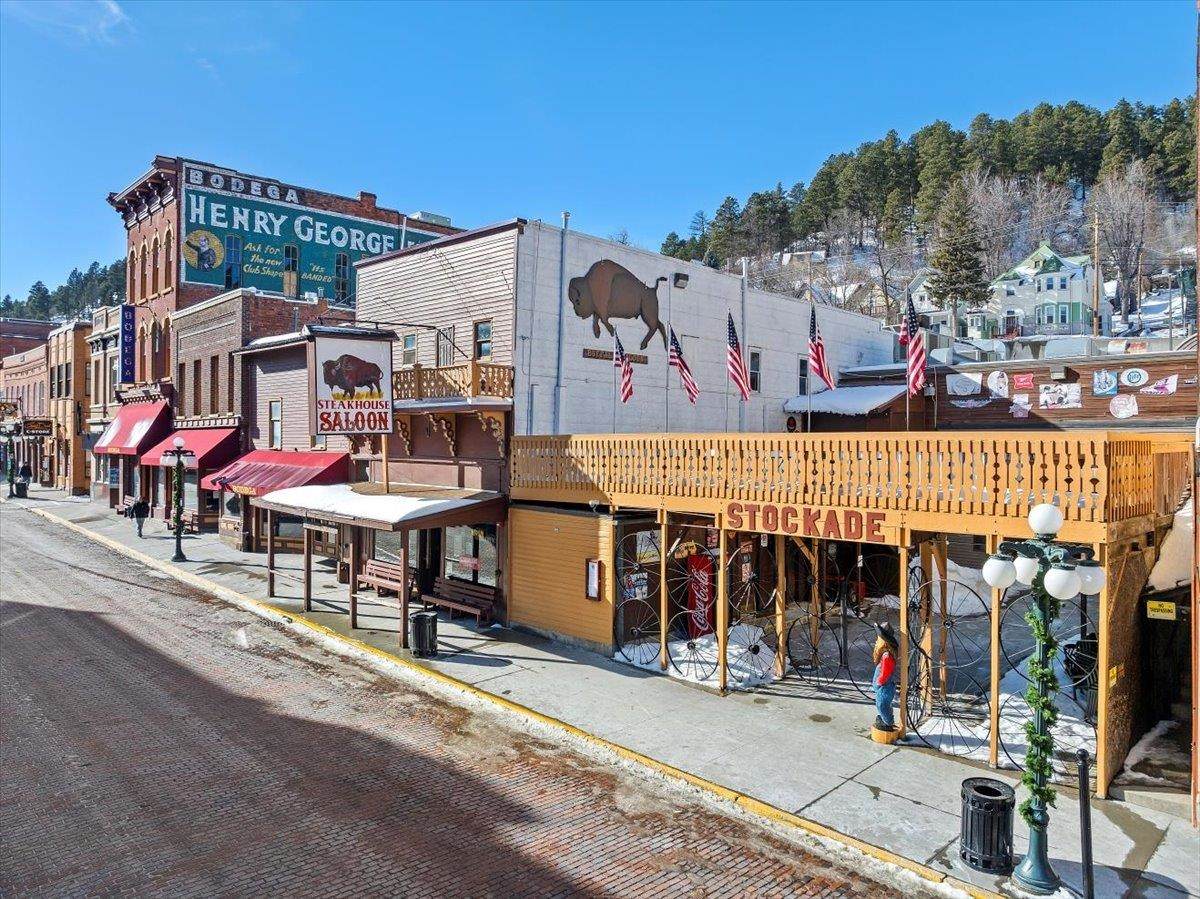 662 Main Street - Photo 1