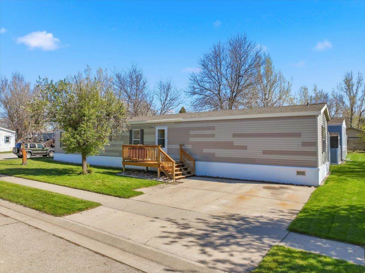 142 Spearfish Mountain Court - Photo 1