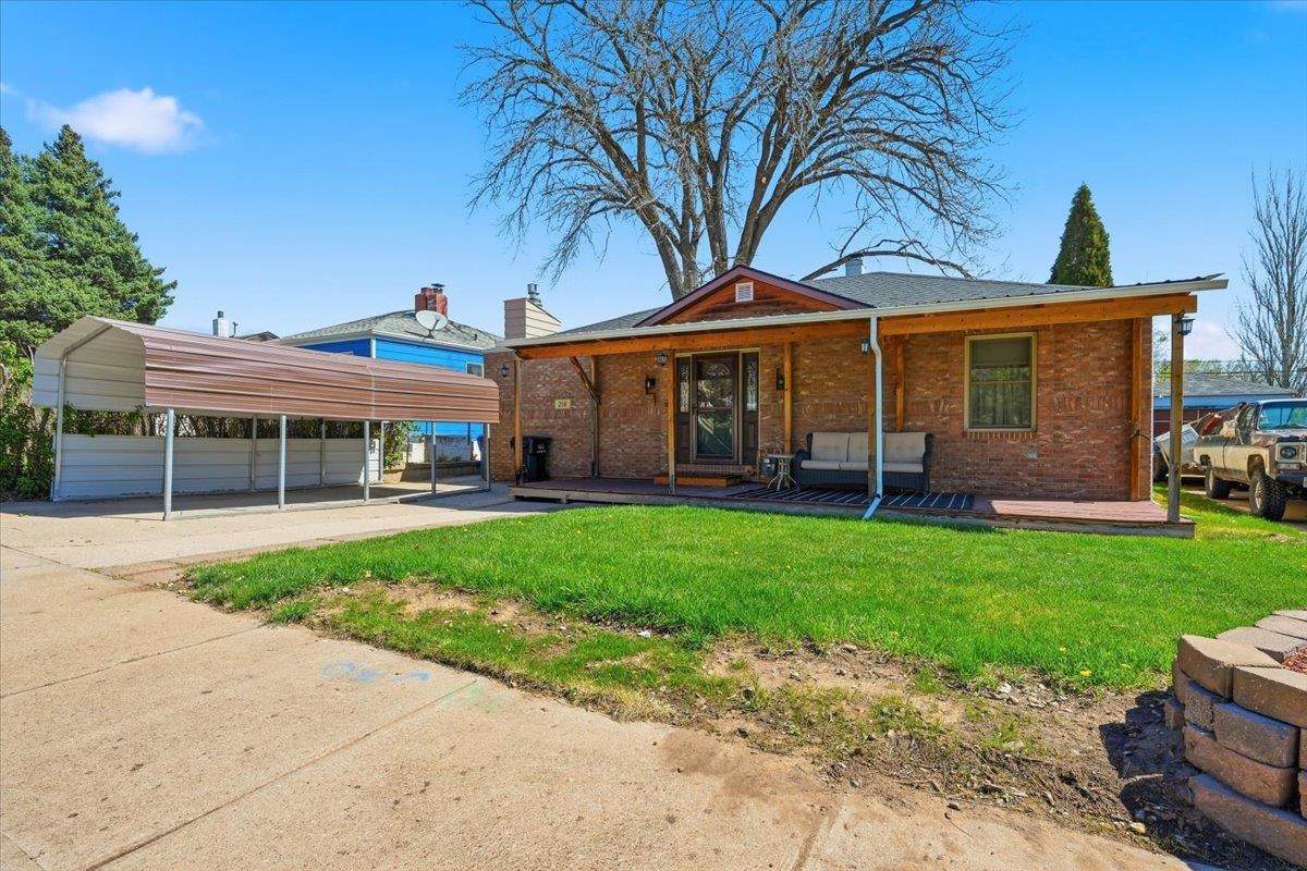218 Canyon Road - Photo 1