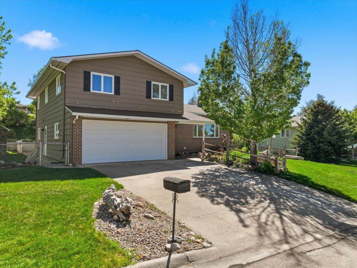 135 Ash Street - Photo 1