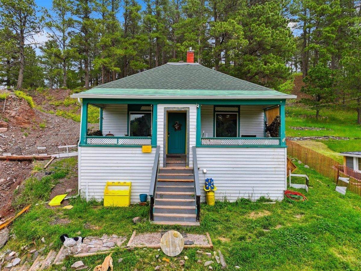406 Barclay Avenue - Photo 1
