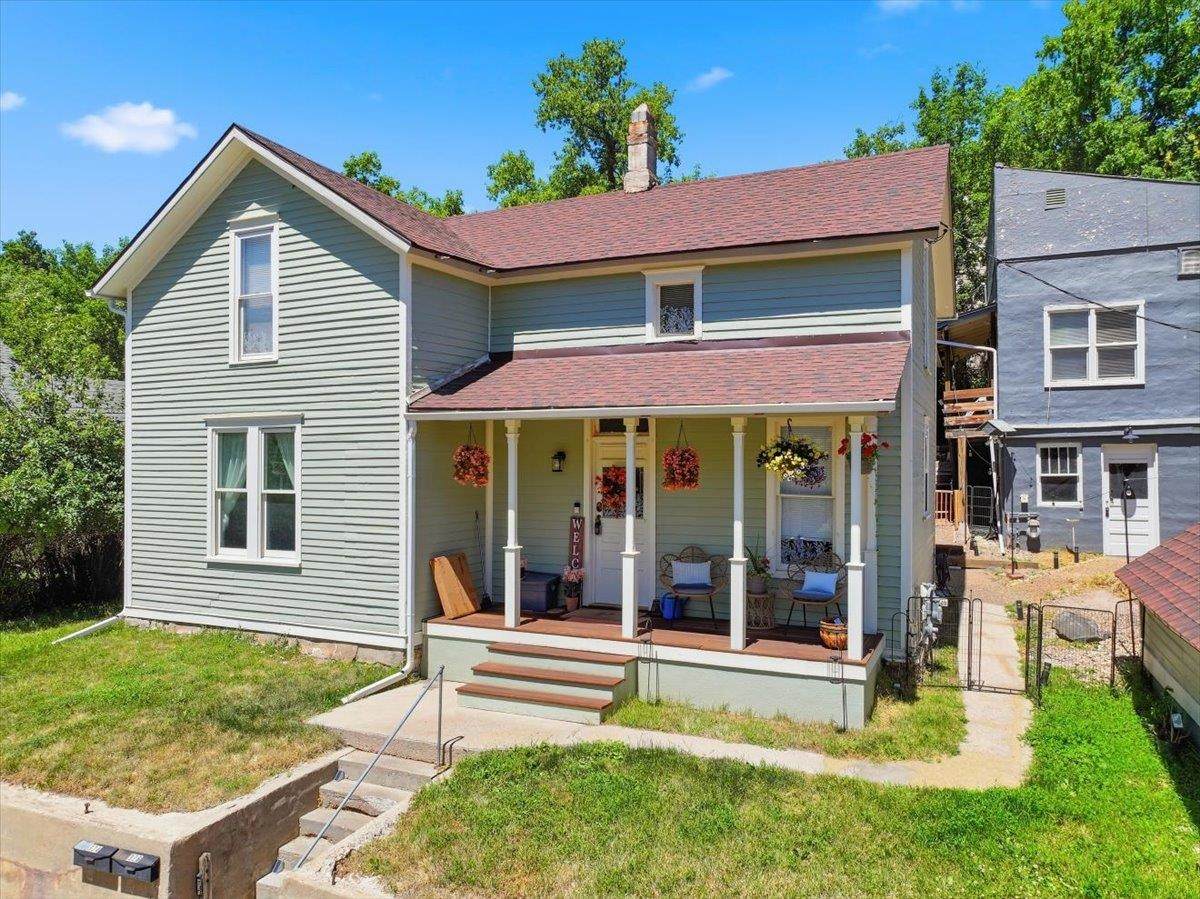 324 White Street - Photo 1