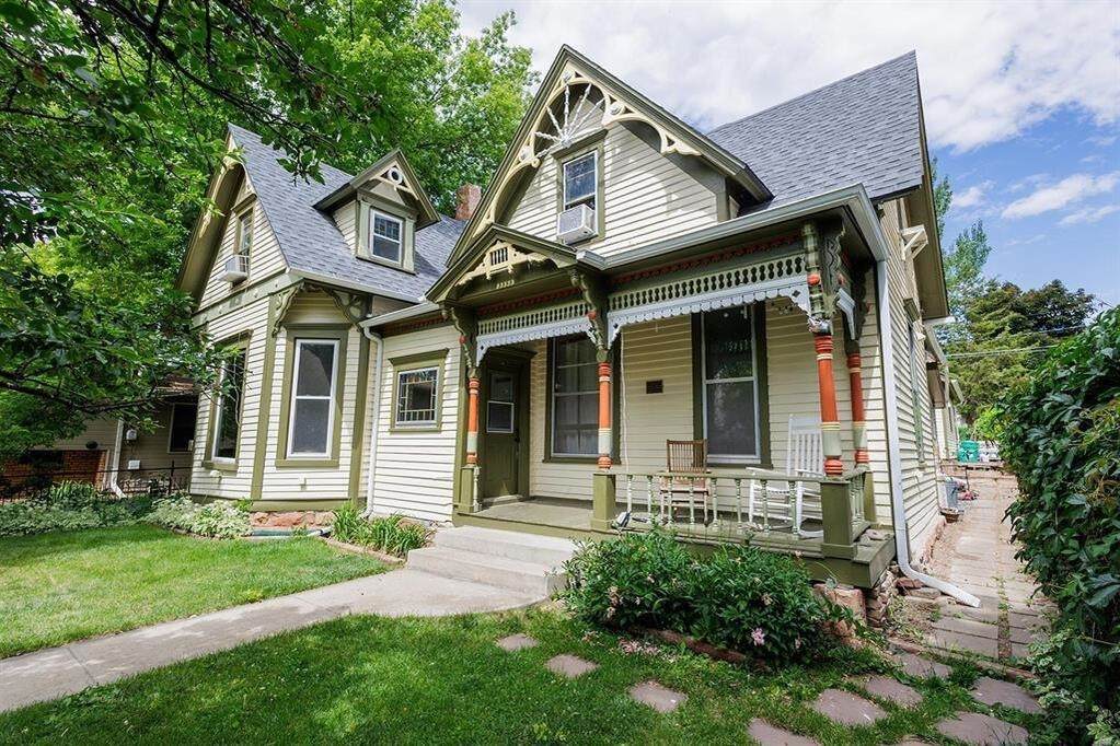 814 8th Street - Photo 1