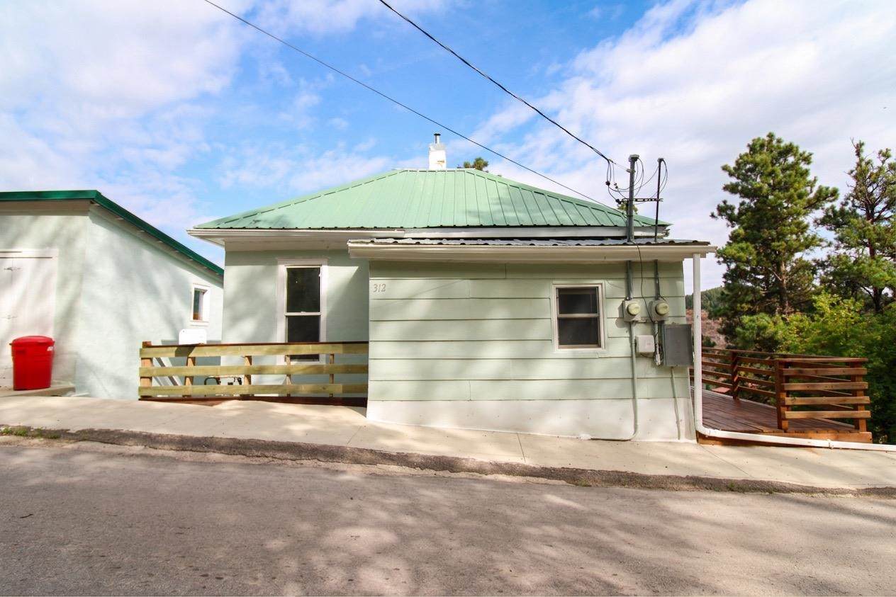 312 Mcclellan Street - Photo 1