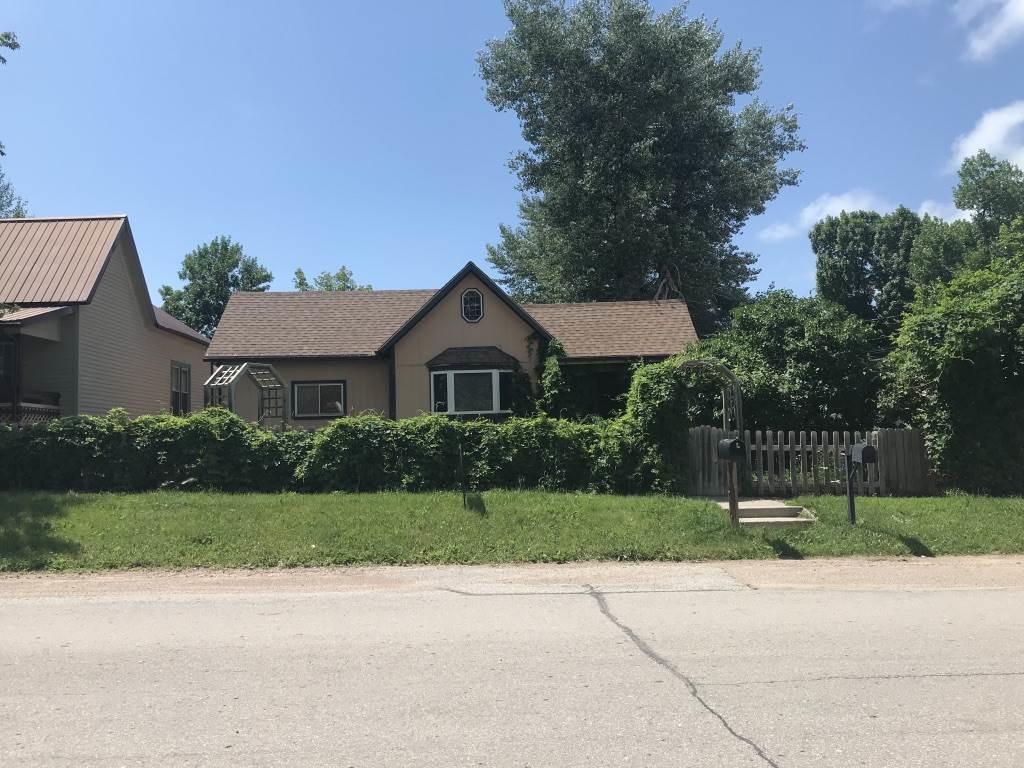 913 Laurel Street - Photo 1