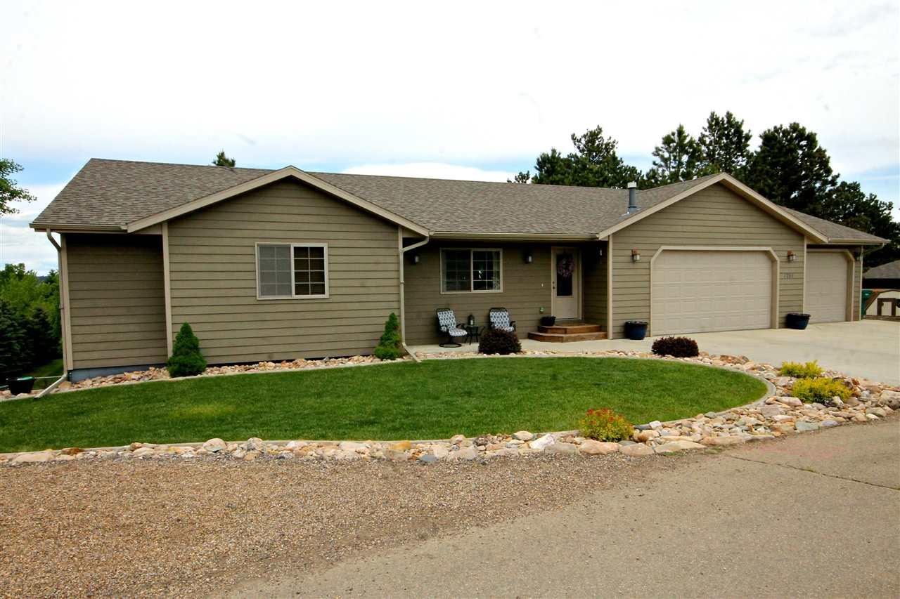 1251 Evergreen - Photo 1