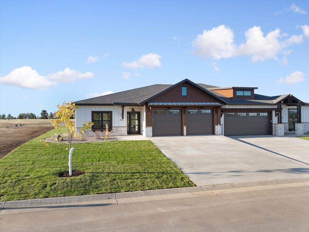1912 Pronghorn Road - Photo 1