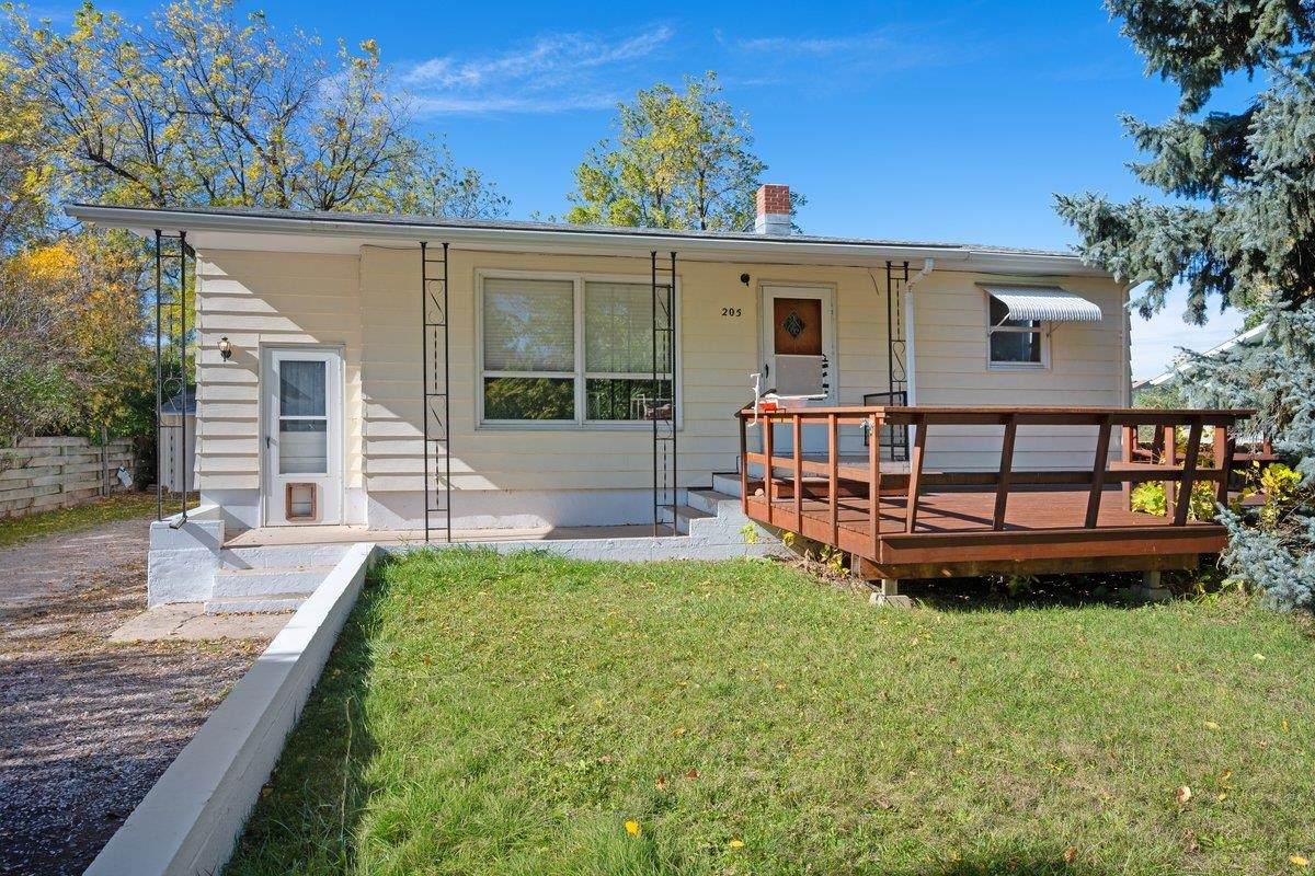 205 Upper Valley Road - Photo 1