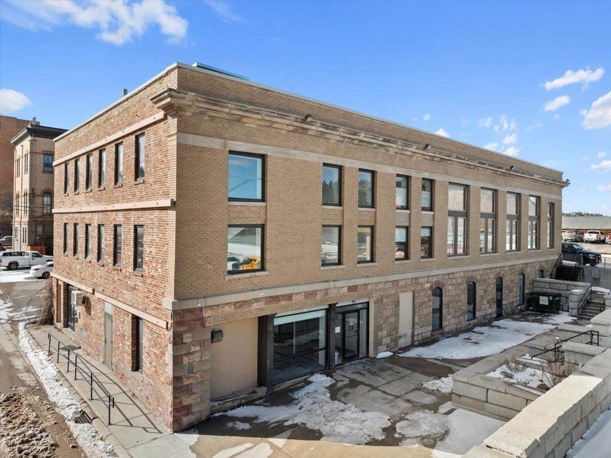 201 Main Street - Photo 1
