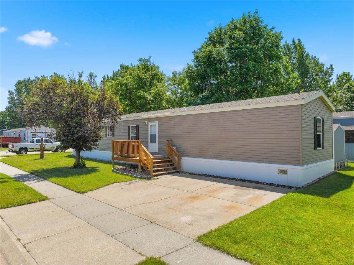 142 Spearfish Mountain Court - Photo 1