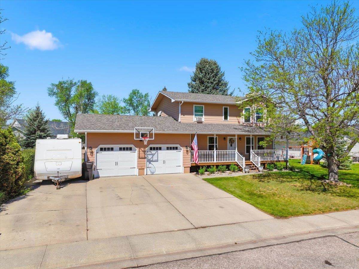 2507 2nd Street - Photo 1